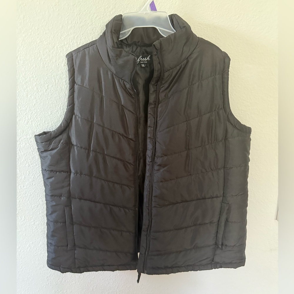 Fresh Women's Black Quilted Vest